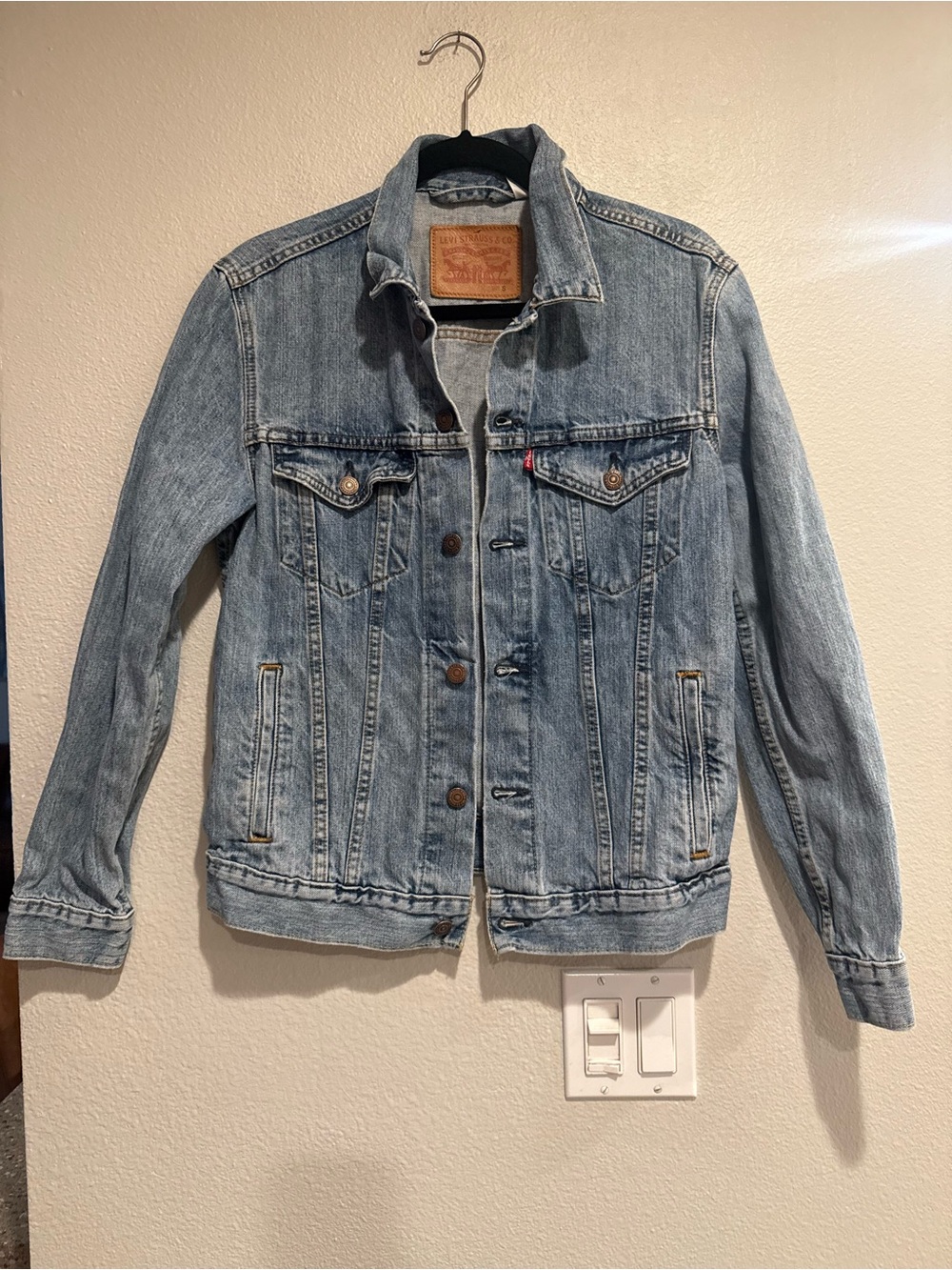 Levi's Light Wash Denim Jean Jacket Size Small